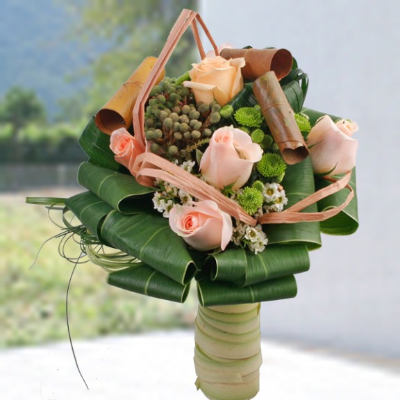 6 Champagne Roses Small Special Standing Bouquet