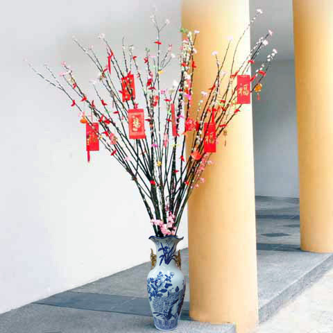 6 feet pussy willow decoreated with chinese decoration with Vase