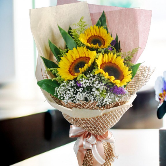 3 Sunflower Handbouquet