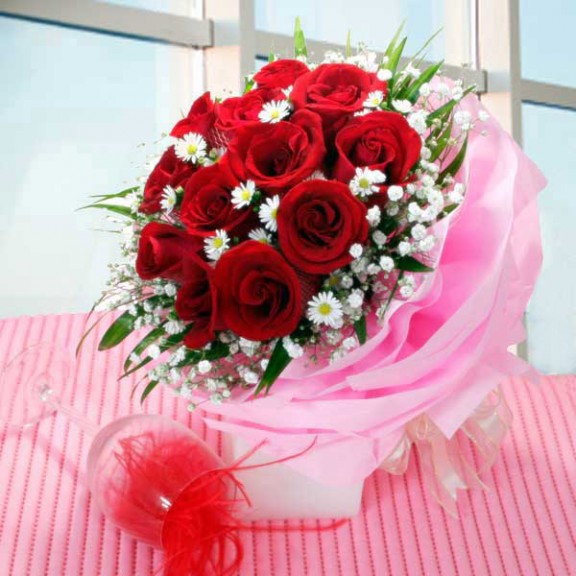 12 Red Roses Multi-Wrapper Handbouquet
